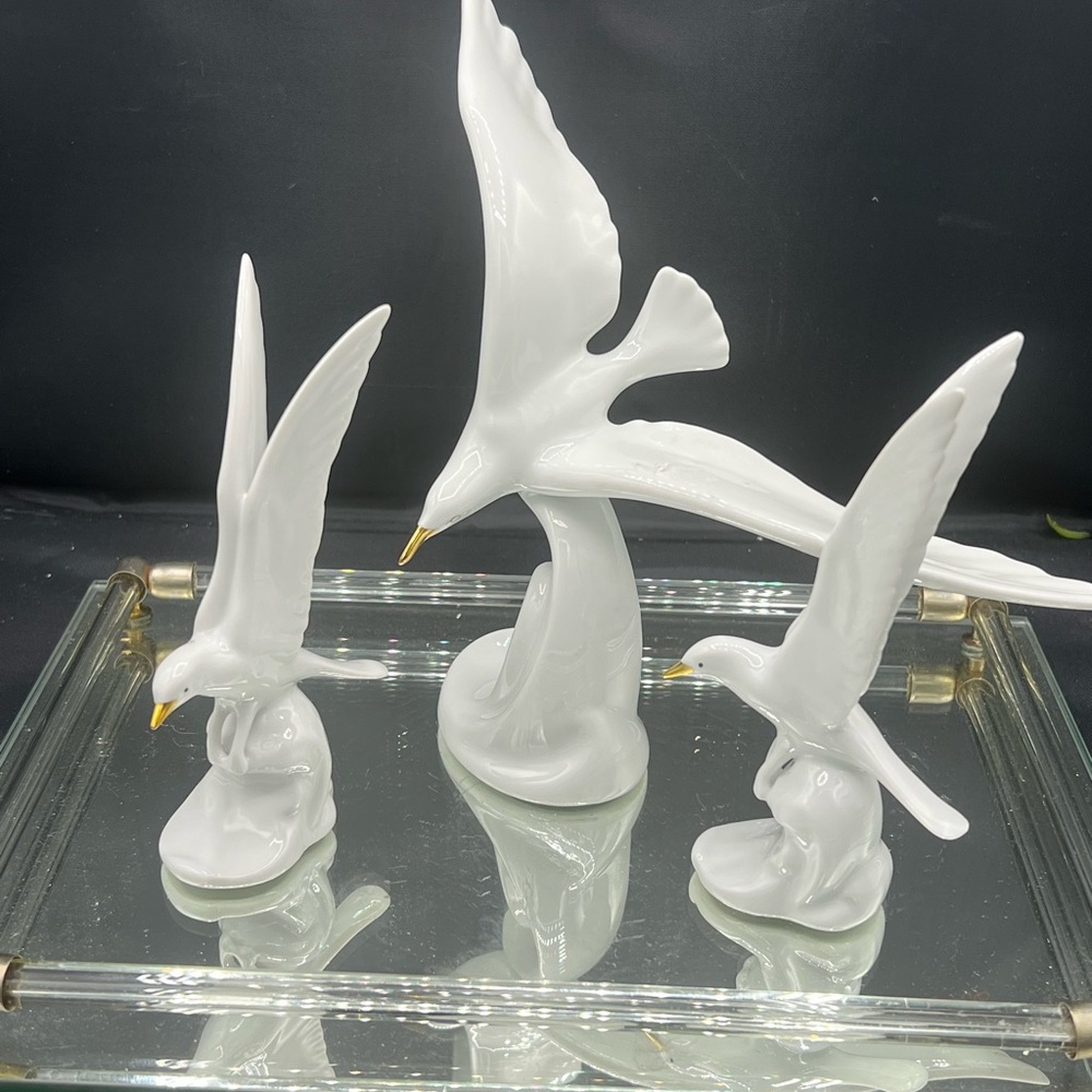 Hollohaza Set of 3 Graceful White and Gold Bird Sculptures figurines